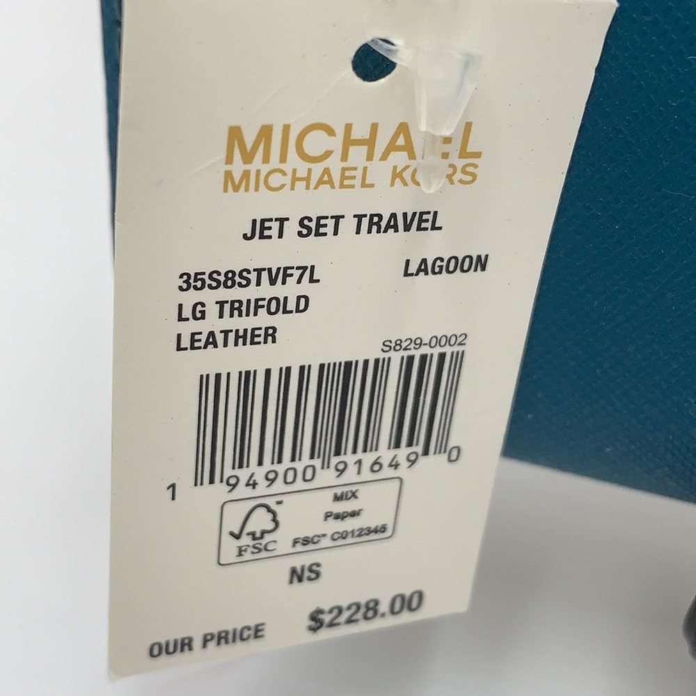 MICHAEL KORS JET SET TRAVEL LARGE TRIFOLD LAGOON COLOR - Picture 6 of 16